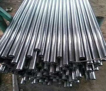 ��܈������